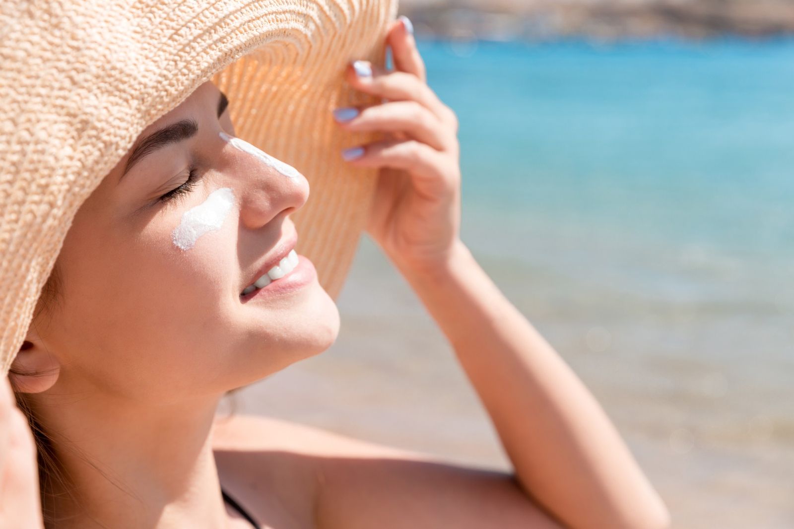 Sunscreen to Protect From Sunlight by Clinical Pharmacist Dima Zeineddine --KIMSHEALTH Oman Hospital